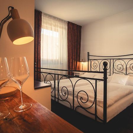 Vinarstvi & Vinarsky Dum Petratur Apartment Blatnice pod Svatym Antoninkem Ngoại thất bức ảnh