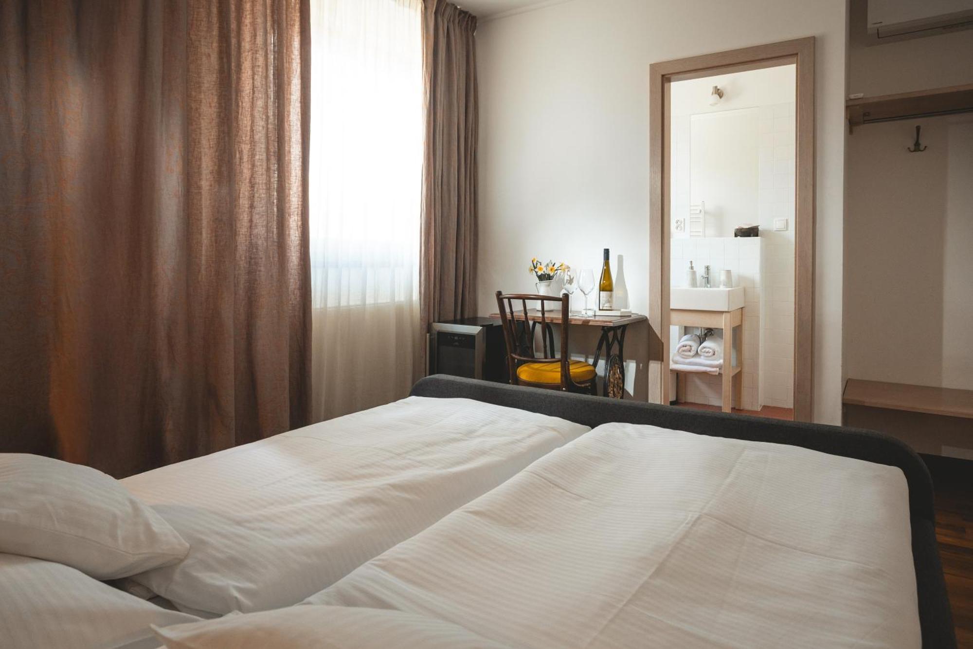 Vinarstvi & Vinarsky Dum Petratur Apartment Blatnice pod Svatym Antoninkem Ngoại thất bức ảnh